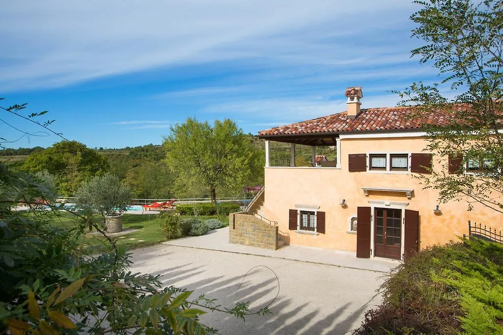 Villa Momiano With Private Pool Momjan