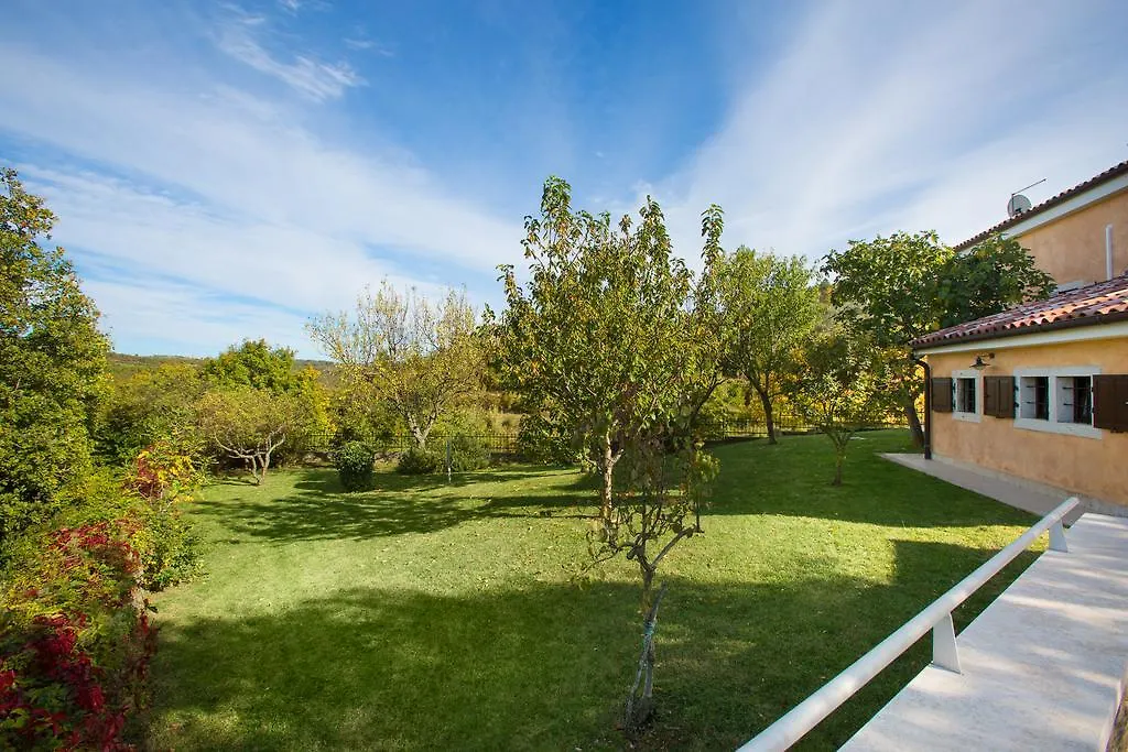 Villa Momiano With Private Pool Momjan 0*,