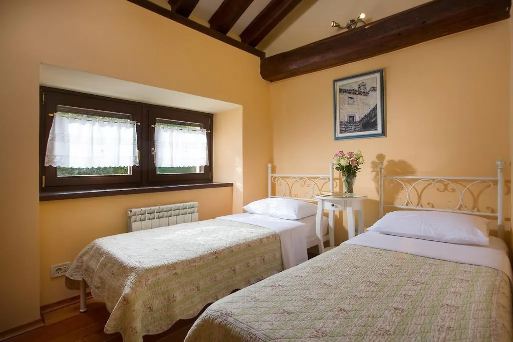 Villa Momiano With Private Pool Momjan Croatia