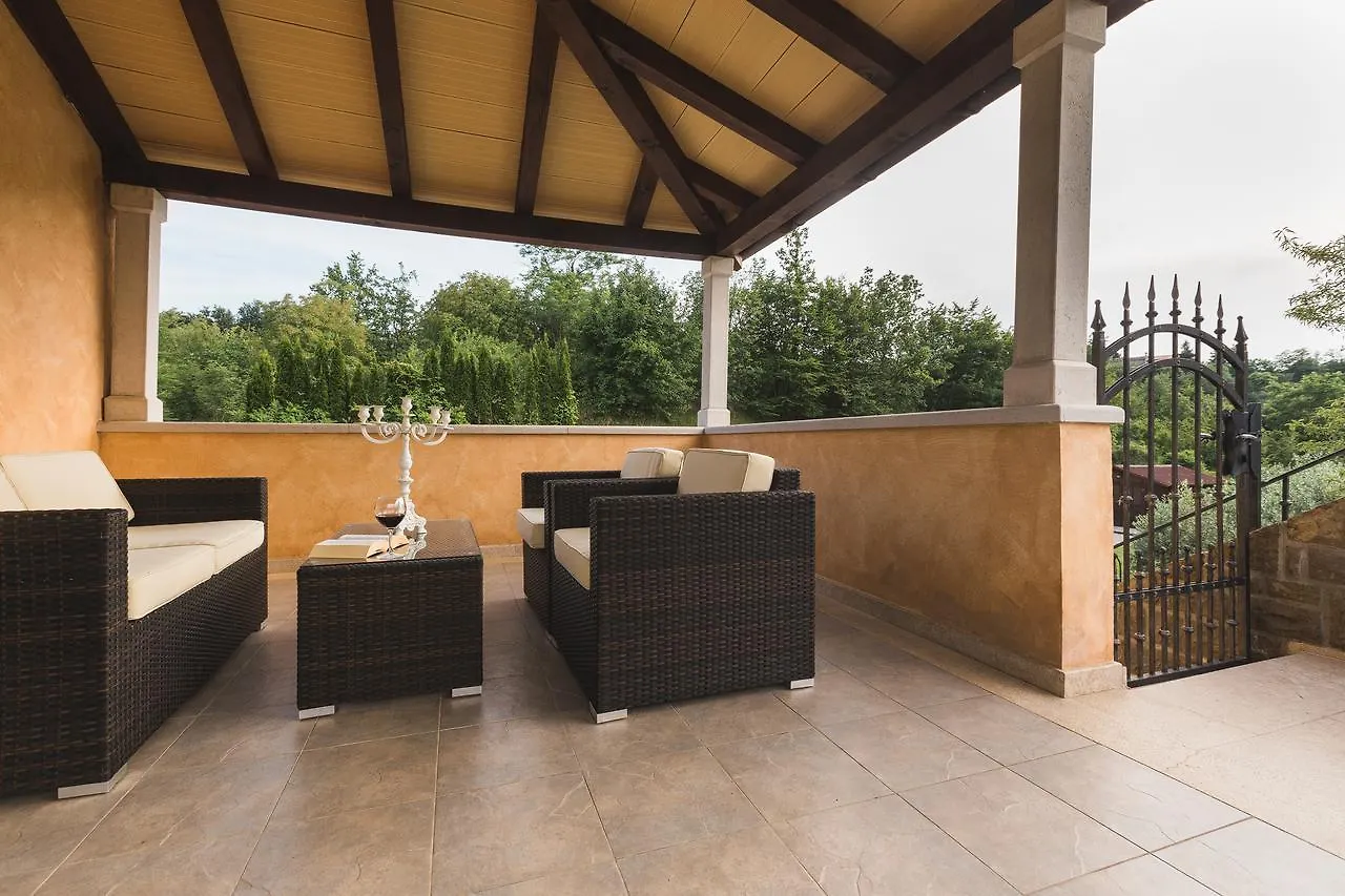 Villa Momiano With Private Pool Momjan Croatia